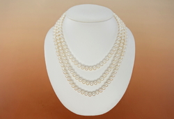 Ukázky - výběr našich perlových šperků vyrobených na zakázku, které již našly své nové majitelky.
